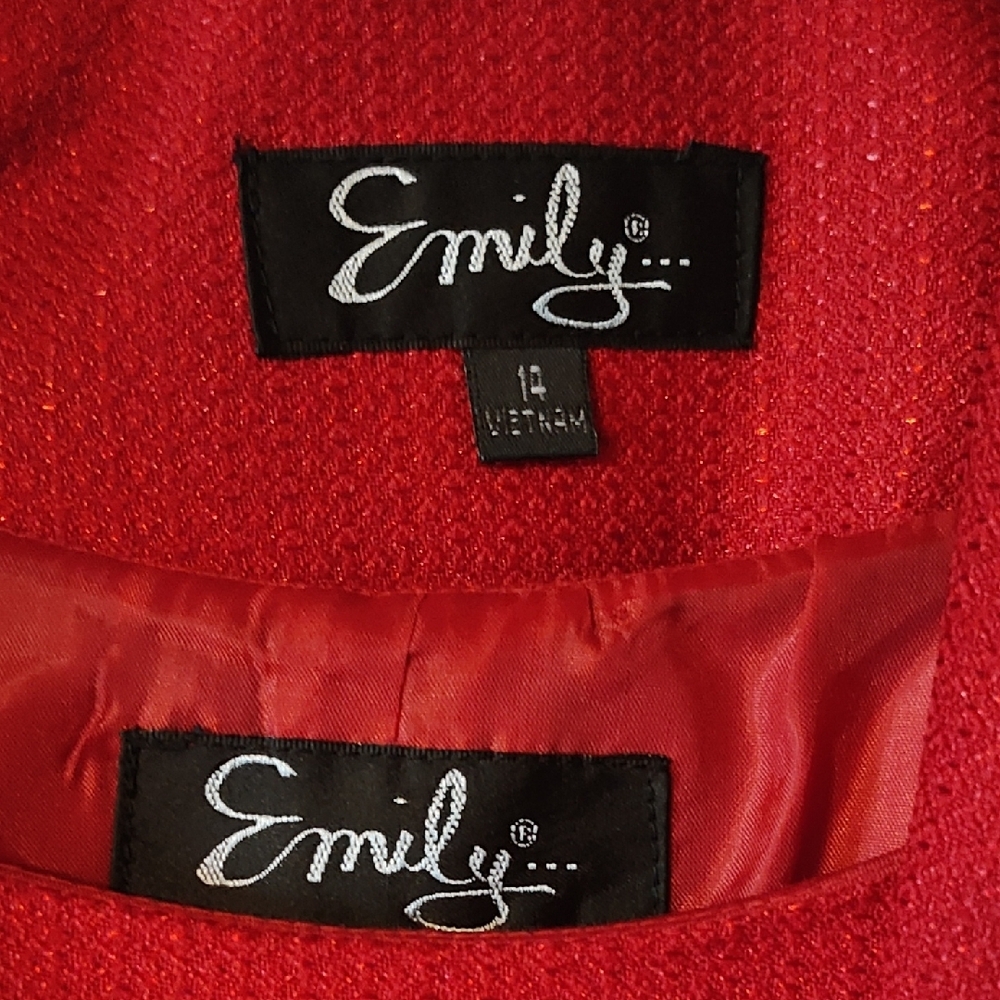Red Women's Dress set - Picture 3 of 4